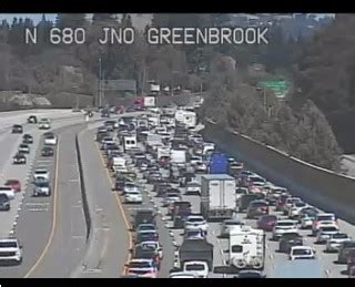 All lanes back open after injury crash on 680 in Danville